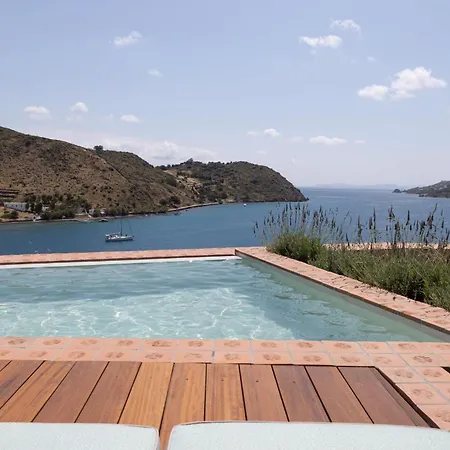 Patmos Eye Boutique & Hotell 4*