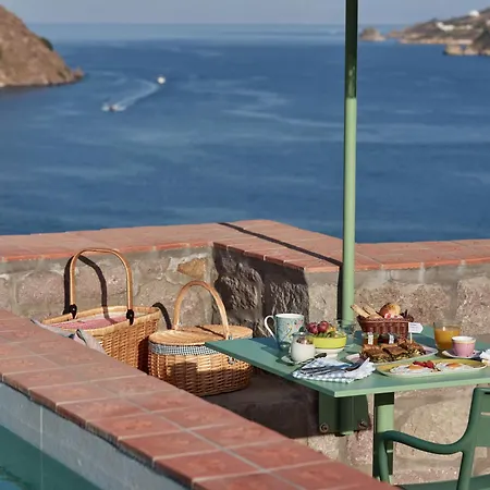 Patmos Eye Boutique & Hotell Skala