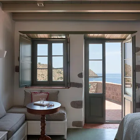 Patmos Eye Boutique & Hotell 4*