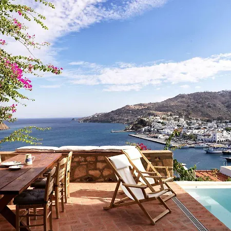 Patmos Eye Boutique & מלון 4*