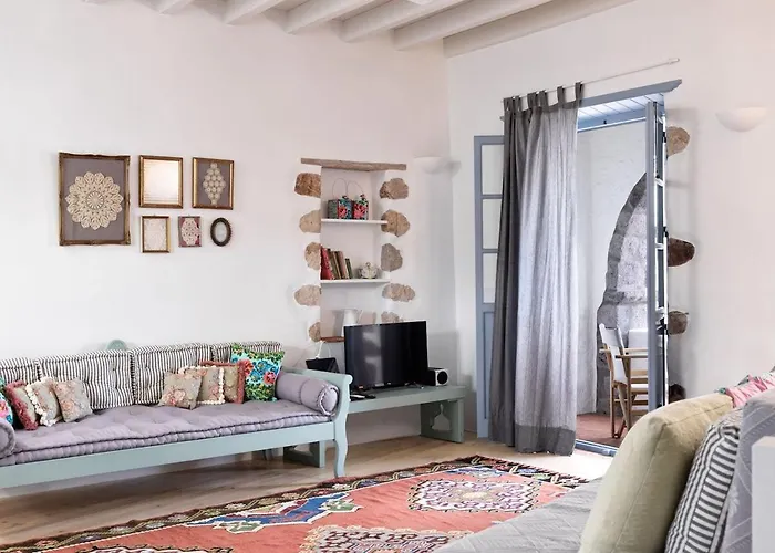 Patmos Eye Boutique & Skala