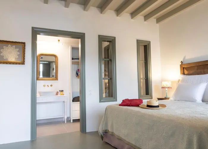 Patmos Eye Boutique & 4*