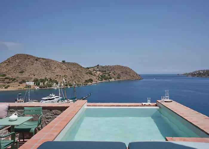 Patmos Eye Boutique & Hotel 4*