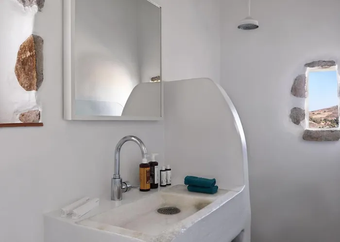 Patmos Eye Boutique & 4* Skala