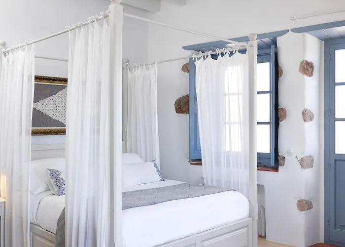 Patmos Eye Boutique & Skala