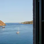 Patmos Eye Boutique & 호텔 4*