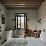 Patmos Eye Boutique & 스칼라