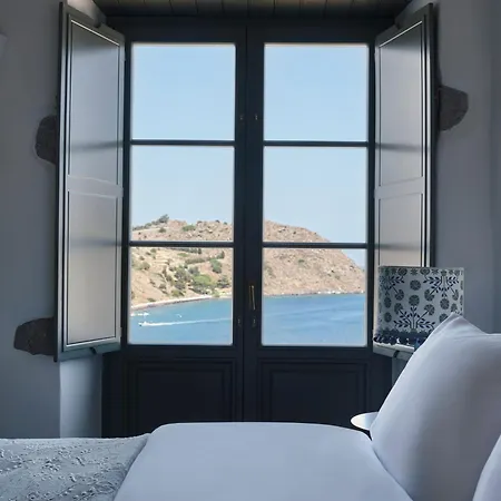 Patmos Eye Boutique & 호텔