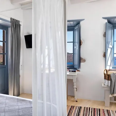 Patmos Eye Boutique & 스칼라